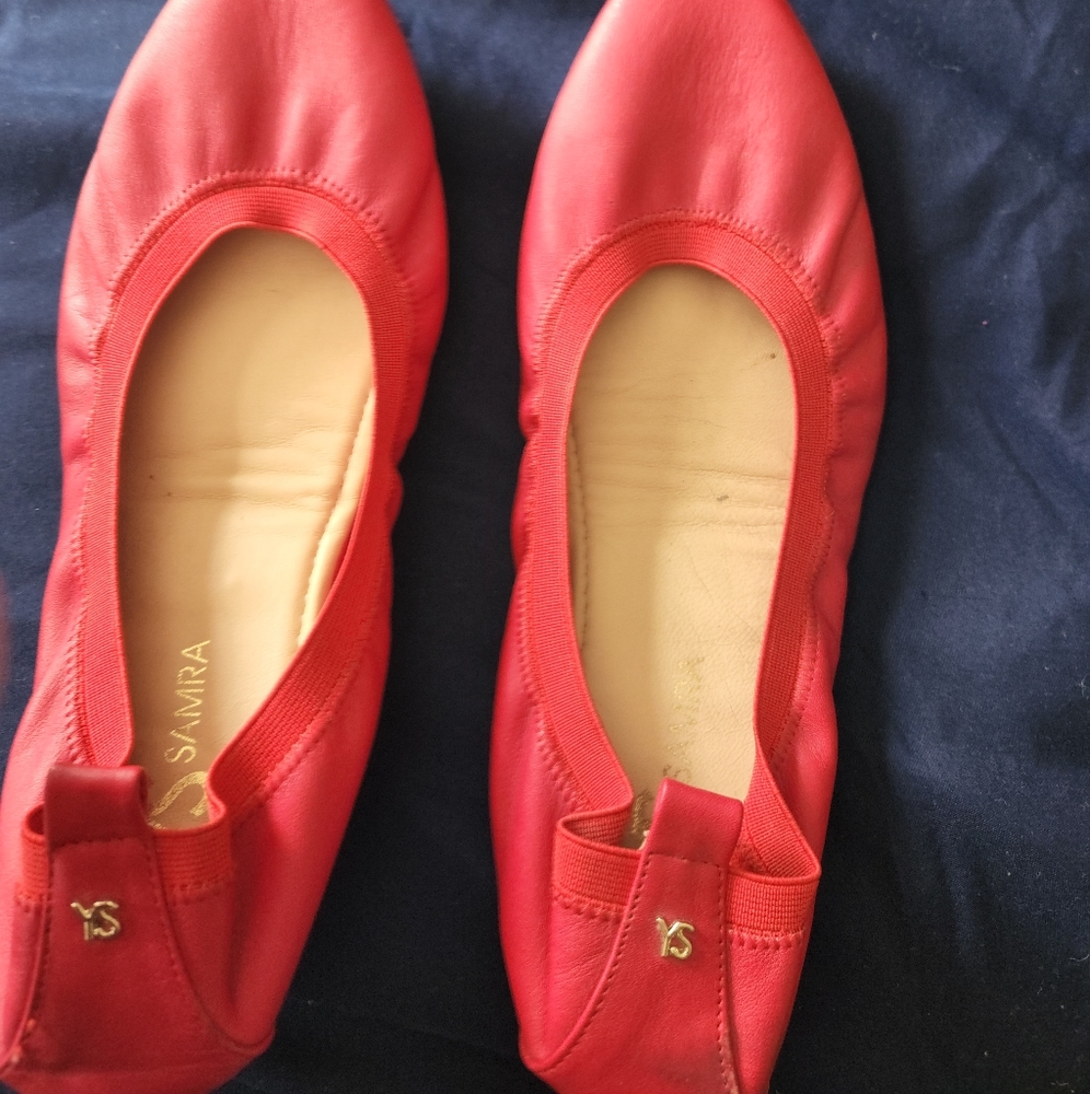 Yosi Samra foldable pointed toe flats Size 9